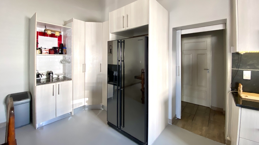 3 Bedroom Property for Sale in Britannia Bay Western Cape